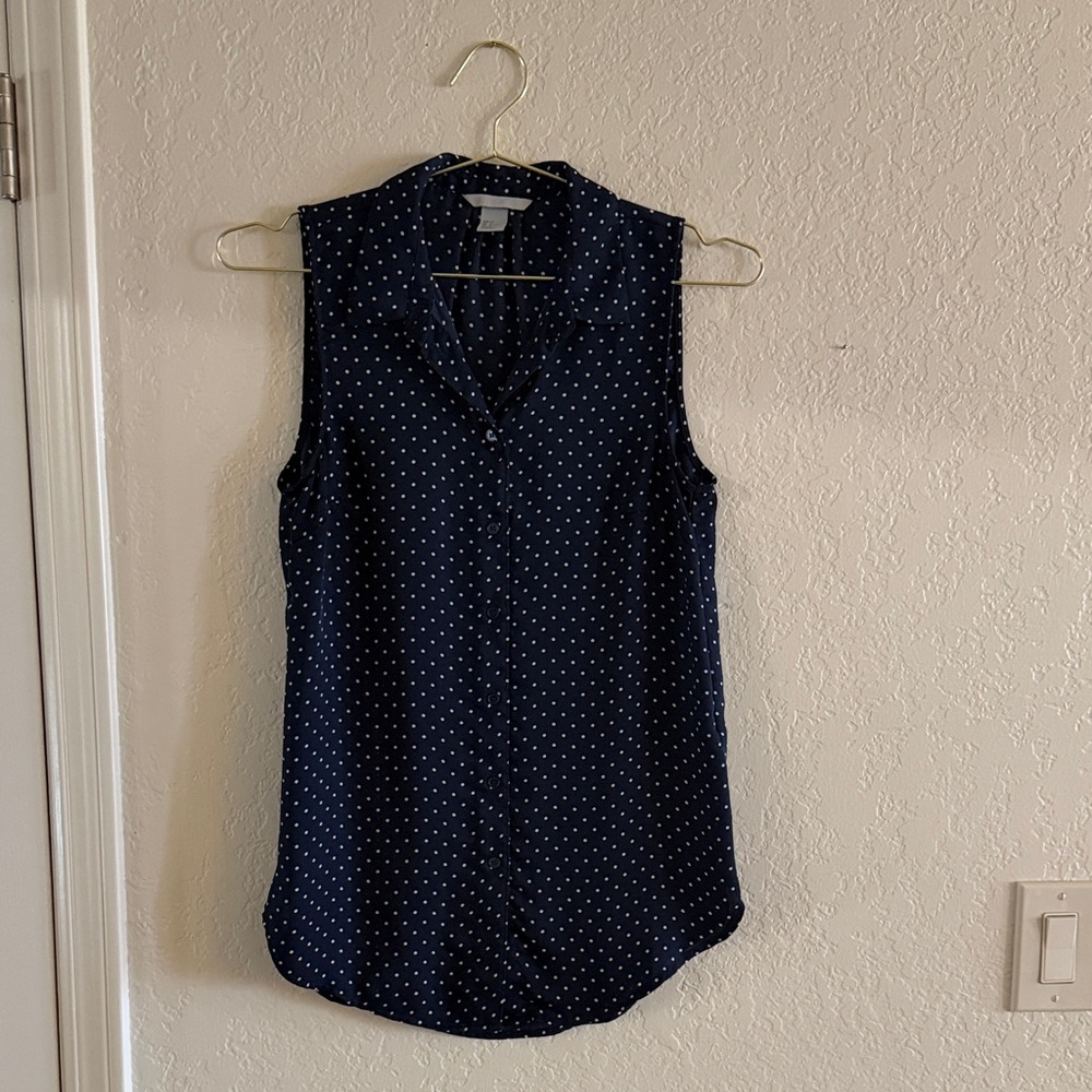 H&M Navy Sleeveless Blouse with White Polka Dots